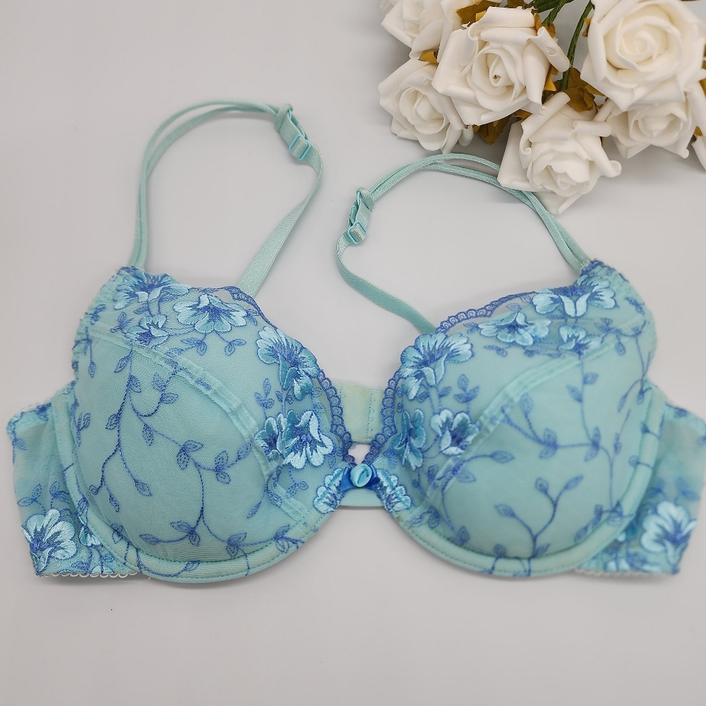 SALE/ Sky Blue Bra lace Size 36B